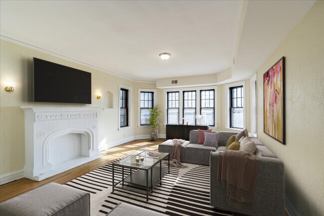 Foto del edificio - 8754 S Harper Ave