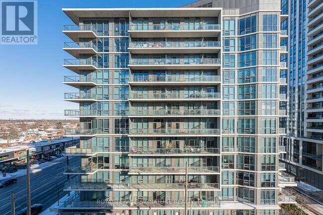 Photo du bâtiment - 1195 The Queensway