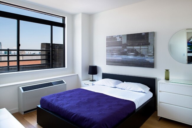 Foto del edificio - 17 Battery Pl