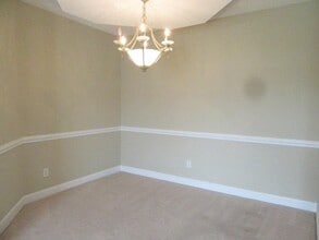Building Photo - 2241 Waterview Dr
