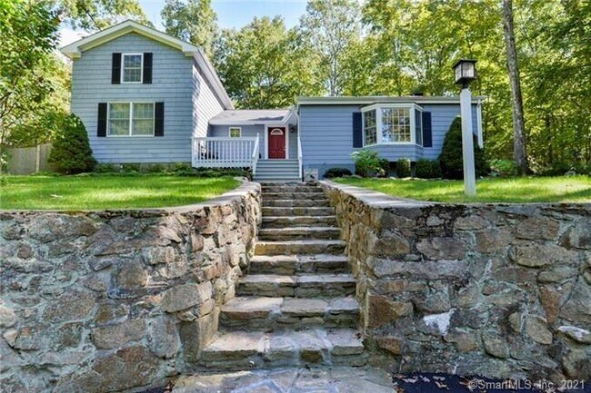 Foto del edificio - 273 Godfrey Rd E