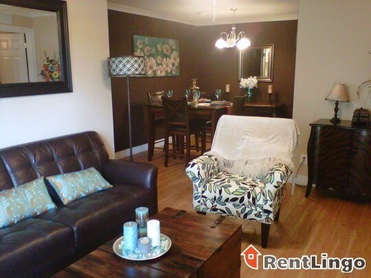 Foto del edificio - 7055 Hollister St