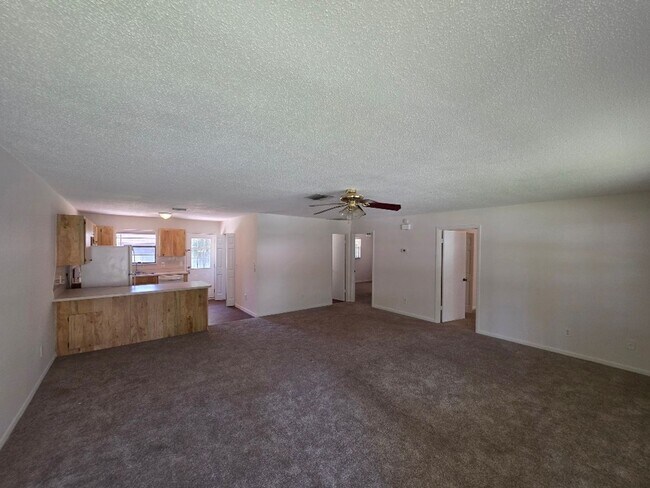 Foto del edificio - 2 Bedroom 2 Bathroom Edgewater Home