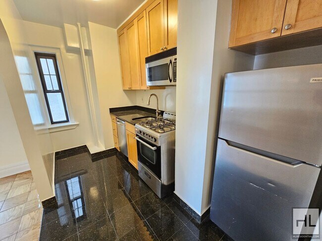 Building Photo - 1-Bedroom Apartment in West Village | 9th ...