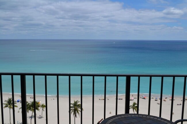 Building Photo - 2101 S Ocean Dr