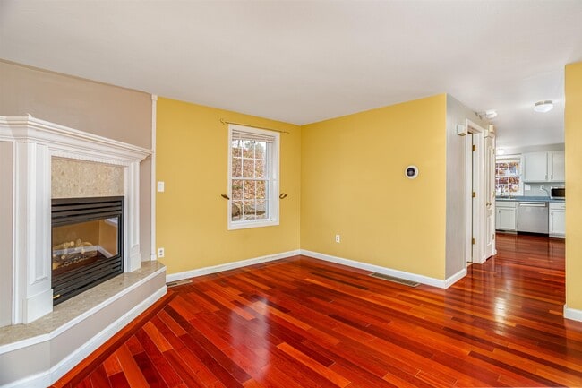 Building Photo - 15 N Intervale St