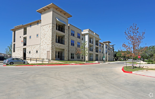 The Summit at Rivery Park Apartments - Georgetown, TX | Apartments.com