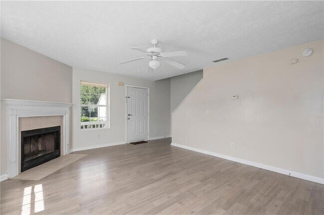 Foto del edificio - 57 Inverness Trce