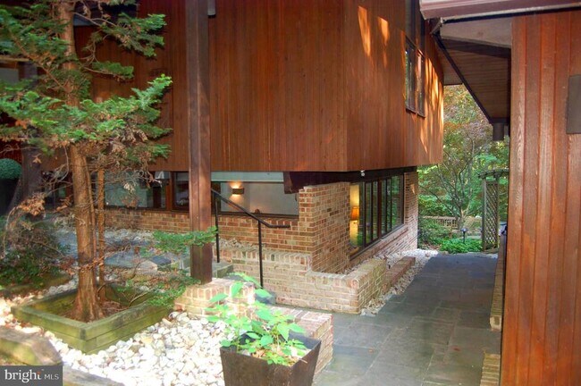 Foto del edificio - 9728 Swift Creek Ct