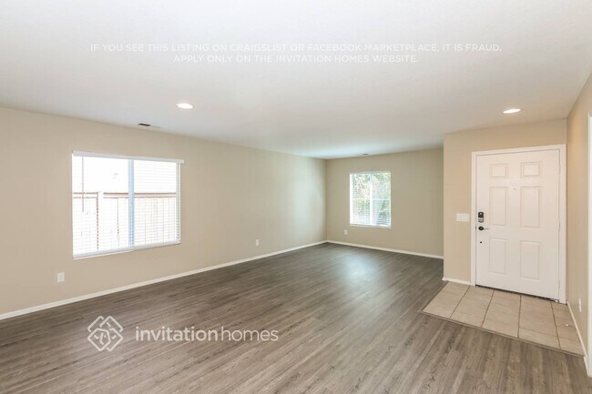 Foto del edificio - 25354 Silverwood Ln