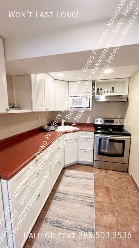 Foto principal - 2 Bedroom/1 Bathroom Garden Level Unit in ...