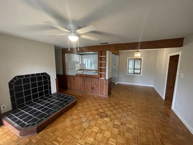 Foto del edificio - 1722 Norman Park Dr