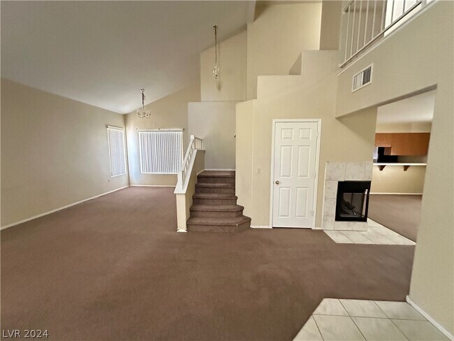 Building Photo - 274 Table Rock