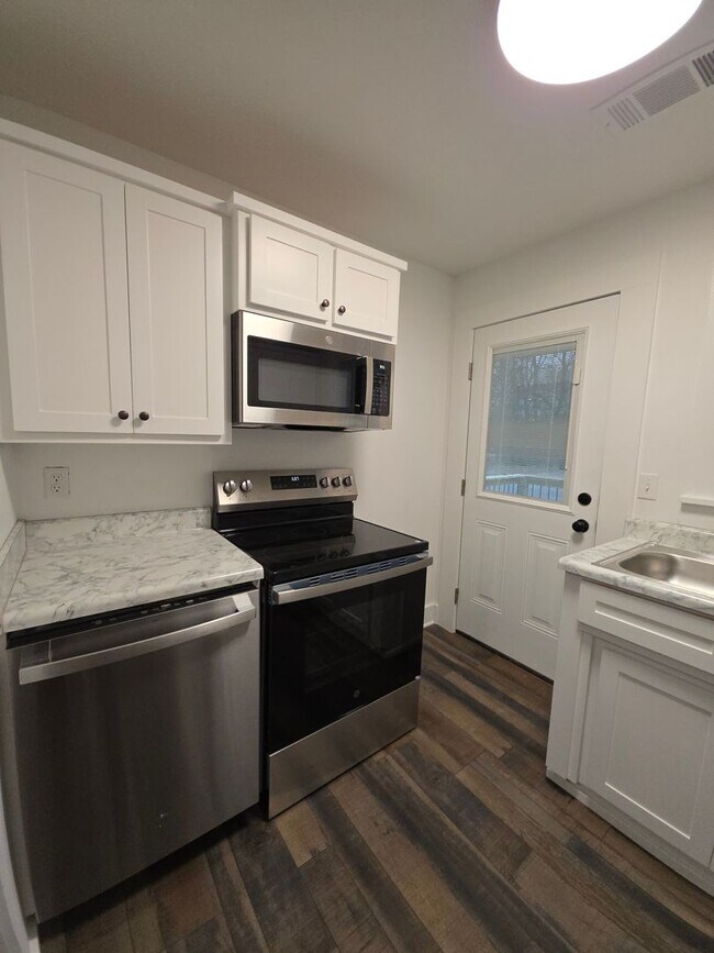 Foto del edificio - 1315-1317 N. Boston Pl