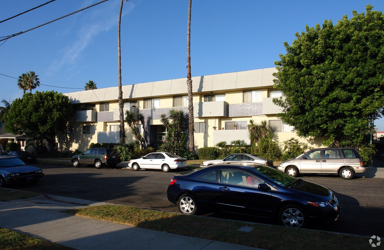 Foto principal - 941 Enterprise Ave