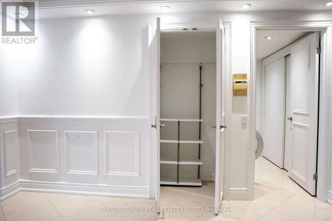 Building Photo - 480 Queens Quay W