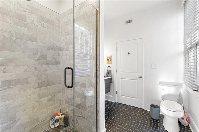 Foto del edificio - 7512 Freret St