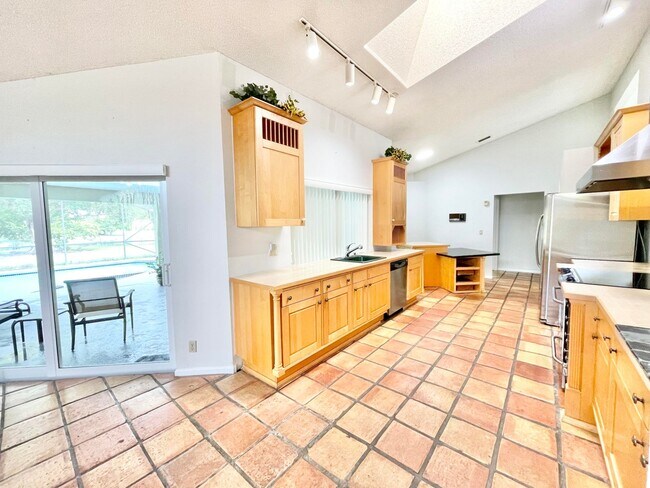 Foto del edificio - 11933 Waterwood Dr