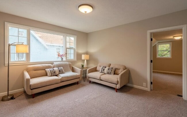 Foto del edificio - 1128 Mc Reynolds Ave NW