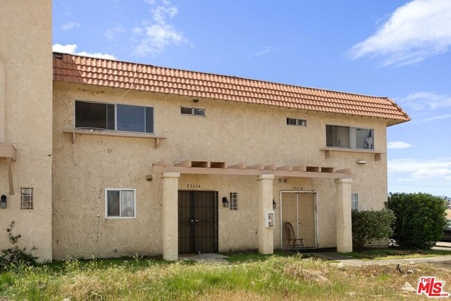 Building Photo - 43614 Stanridge Ave