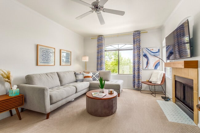 Foto del edificio - 15095 N Thompson Peak Pkwy