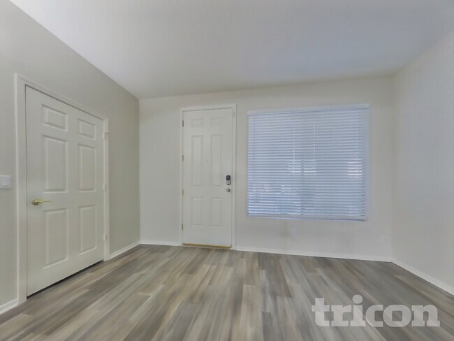 Foto del edificio - 4333 E Ivanhoe St