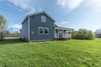Building Photo - 14530 Dodge Ave