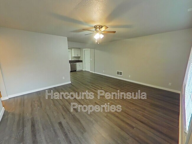 Foto del edificio - 3590 NW Anderson Hill Rd