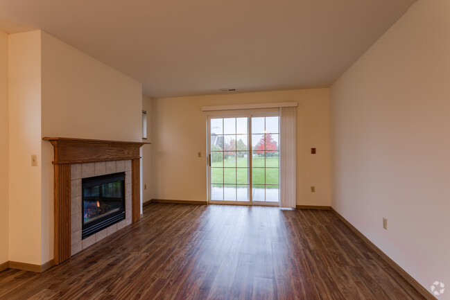 2HAB, 2BA - Prairie Oaks Apartments