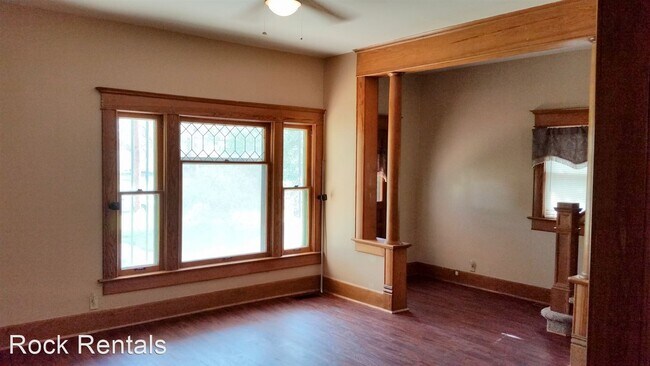 Foto del edificio - 3 br, 1.5 bath House - 710 E Ave A