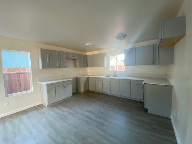 Building Photo - 4512 W 104th St