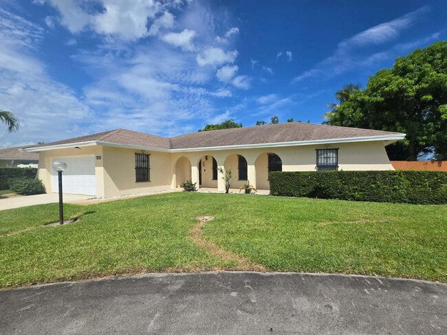 Foto del edificio - 6504 Heather Way