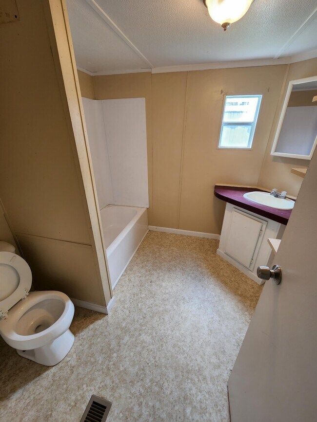 Foto del edificio - 9500 Hausmond Way