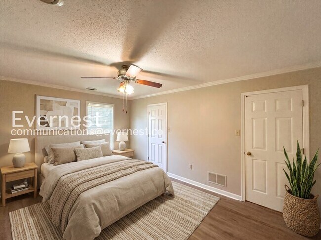 Foto del edificio - 75 Cottonwood Dr
