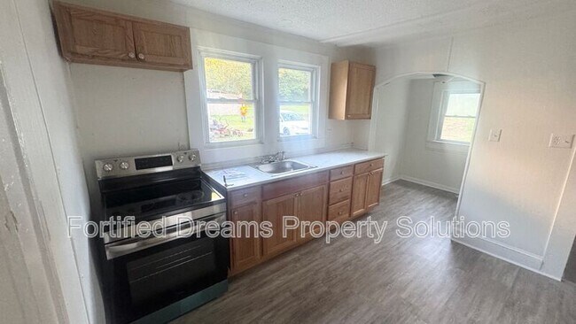 Foto del edificio - 636 McCreary St