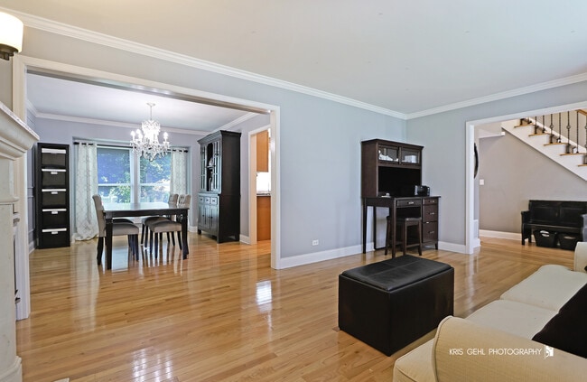 Building Photo - 1221 Creekside Dr