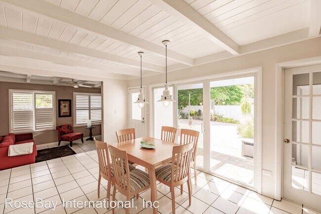 Building Photo - 3 br, 3 bath House - 659 Avenida De Mayo