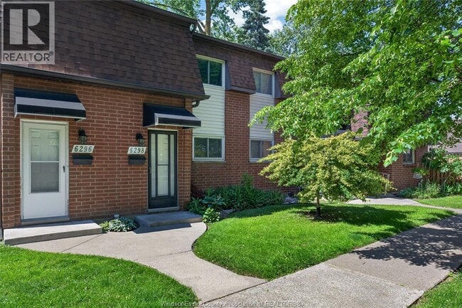 Building Photo - 6298 Thornberry Crescent