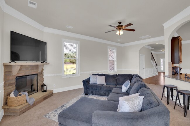 Building Photo - 12 Hillfoots Ct