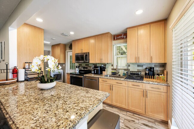 Foto del edificio - 6106 NW 20th St