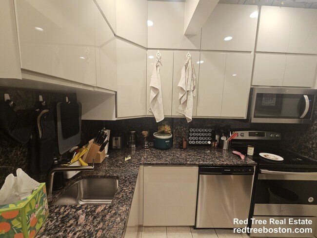 Foto del edificio - 1801 Beacon St