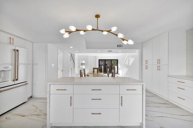 Foto del edificio - 16449 NE 26th Ave