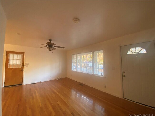 Foto del edificio - 5357 Silver Pine Dr