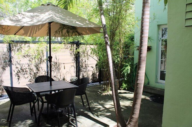 Foto del edificio - 1120 7th St