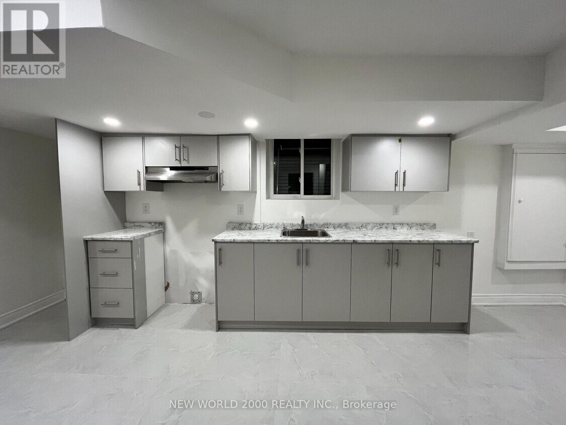 Photo principale - 4718 Centretown Way