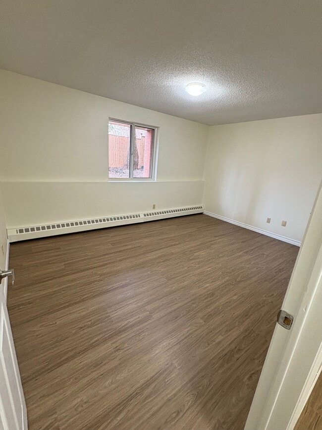 Photo du bâtiment - Mapleview Apartments