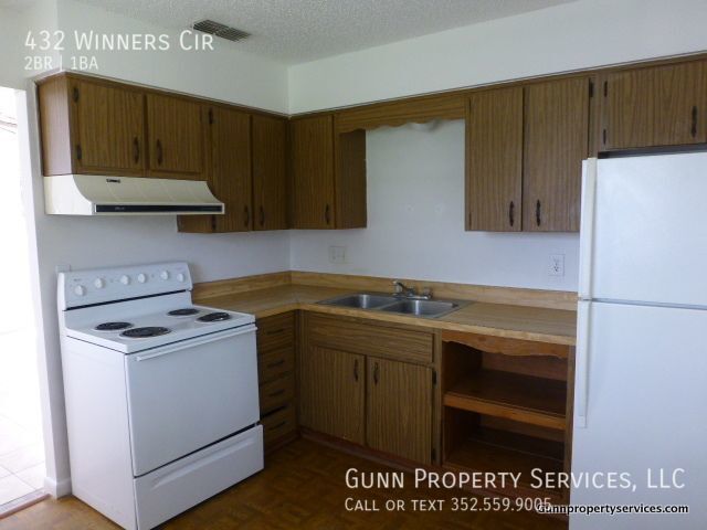Building Photo - 2 Bedroom 1 Bath Duplex