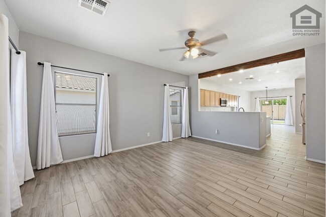 Foto del edificio - 3Bed/2Bath House at Ray Rd/Recker Rd! Ready for Immediate Move-In!