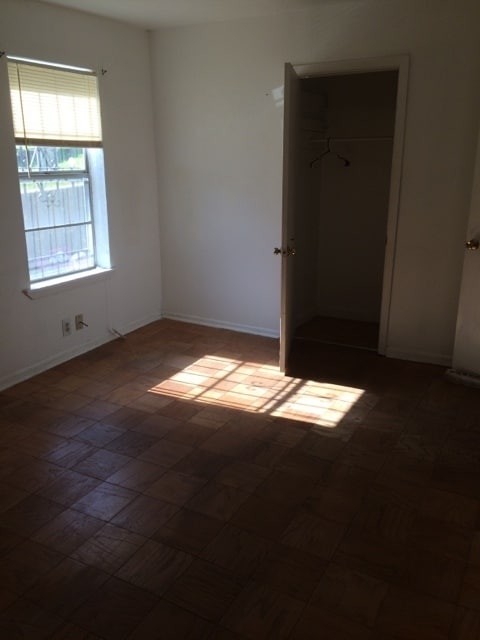 Building Photo - 2751 Looney St
