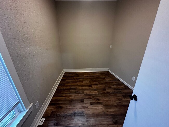 Foto del edificio - 713 N 24th St